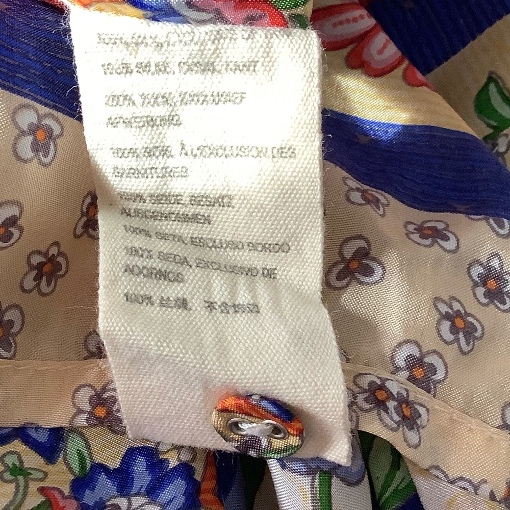 Johnny Was 100% silk top  XXL button front Preowned - Picture 9 of 11